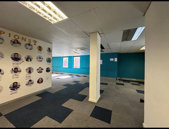 304M² OFFICE TO LET IN SANDTON CENTRAL